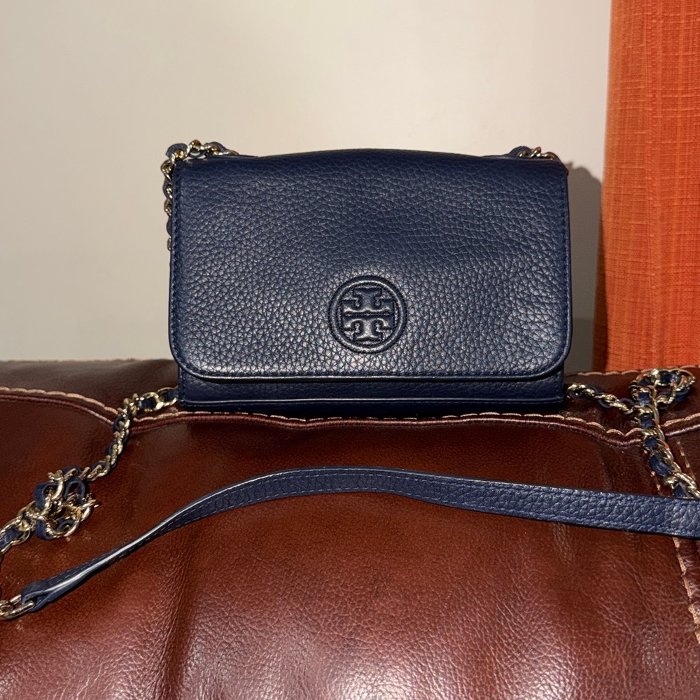 ‼️Tory Burch Bombe Shrunken Blue Leather Crossbody Bag